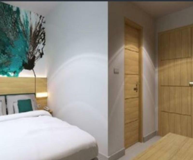 Reddoorz @ Hotel Arimbi Dewi Sartika Baru Бандунг Екстер'єр фото